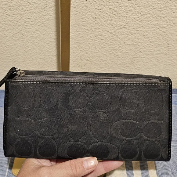 Coach Black Wallet - Picture 3 of 7